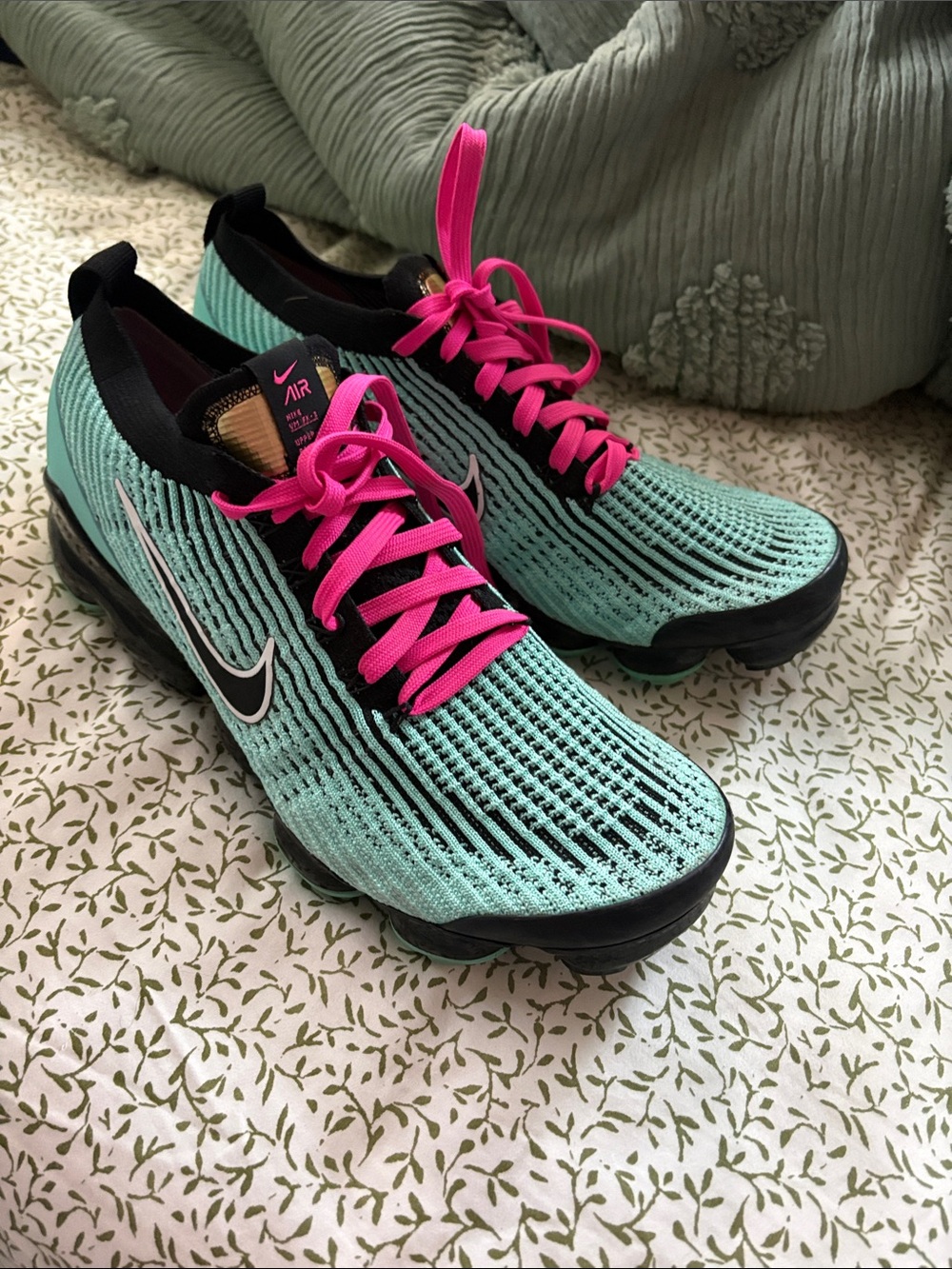 Nike Women's Flyknit Sneakers in Teal with Hot Pink Laces
